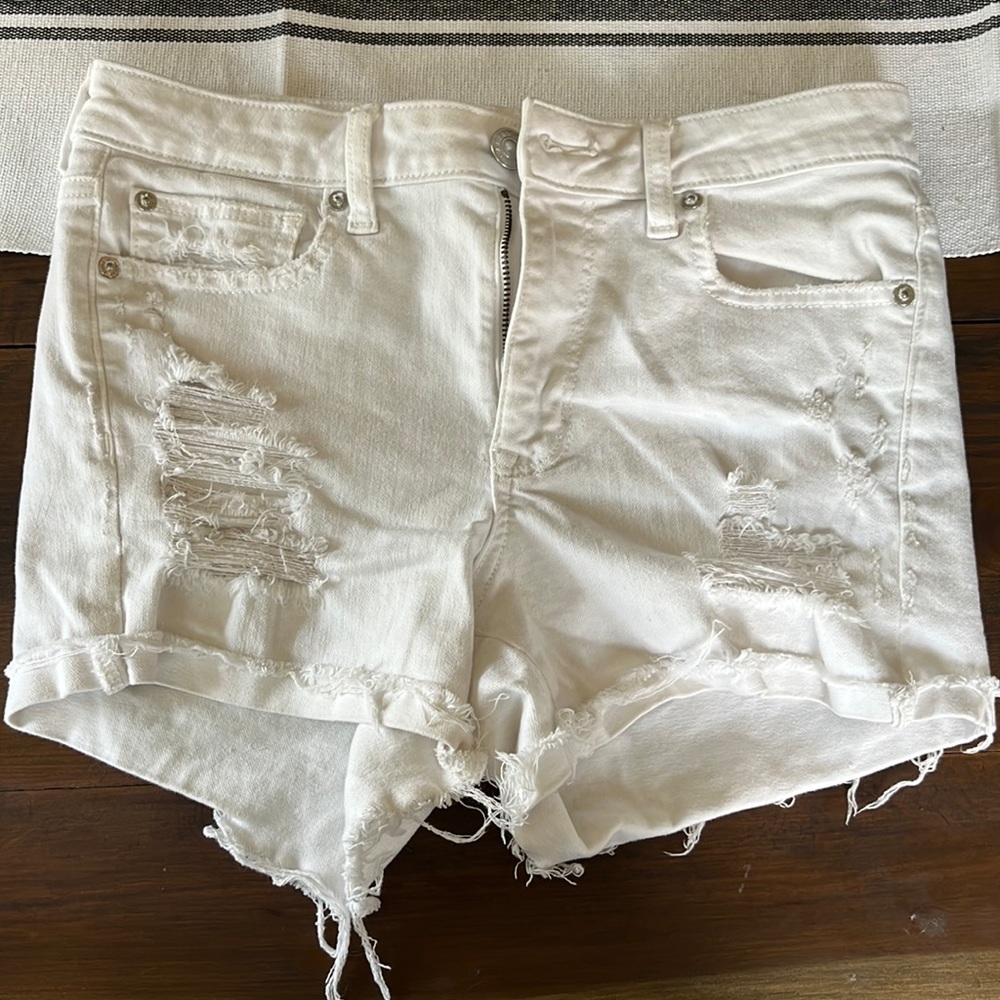 White American Eagle Shorts